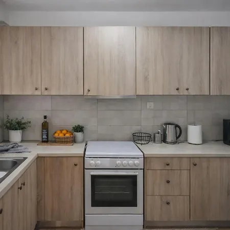 Mignon & Teak Apartments-3